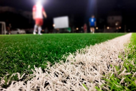 Choisir et entretenir votre gazon synth&eacute;tique &agrave; Fay-de-Bretagne